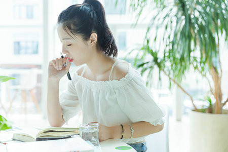 2026年内蒙古民族大学在职研究生学制学费一览表