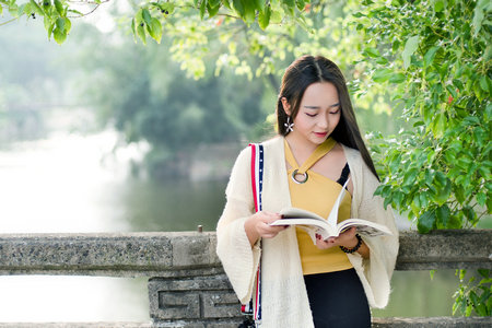 英国威尔士三一圣大卫大学国际硕士学制学费