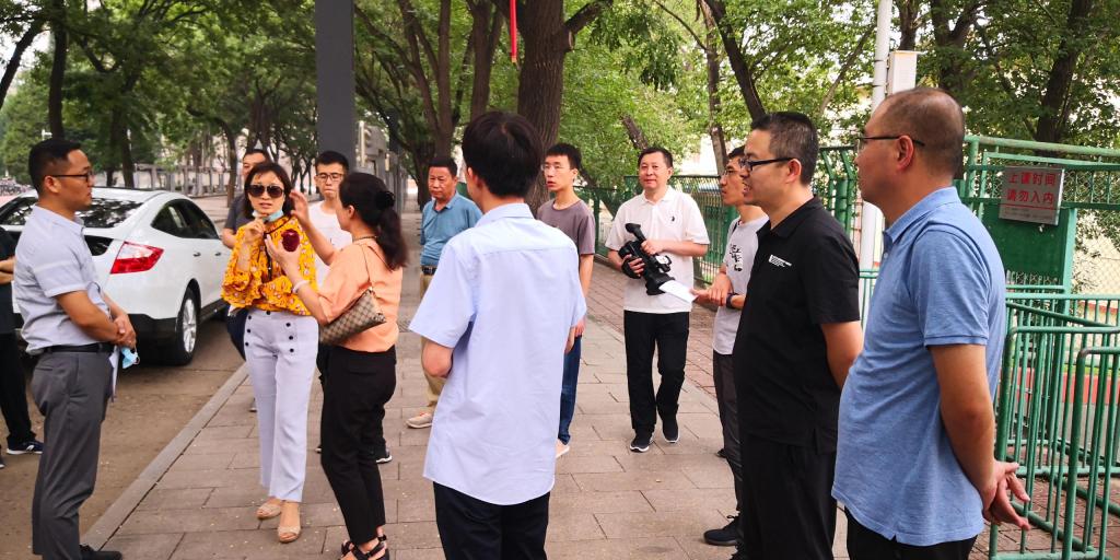 我校组织相关部门参加创城工作标杆试点培训会议