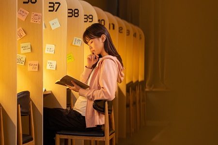 人民大学财政金融学院金融学在职课程培训班怎么报名？