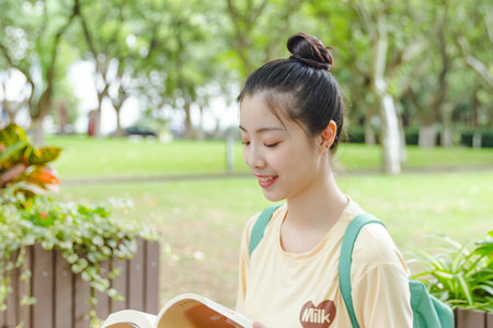 上海对外经贸大学外国语言学及应用语言学在职研究生学制学费
