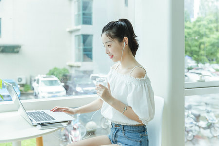 浙江财经大学在职研究生报考条件