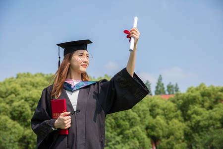 北京师范大学哲学高级研修班学制学费是多少？