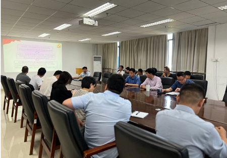 力学与材料学院党委书记杨春伟讲授主题教育专题党课