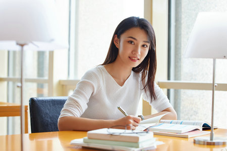 南昌大学比较文学与世界文学在职研究生招生条件